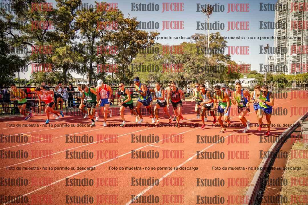 Fotos de los 3000 m llanos de varones
