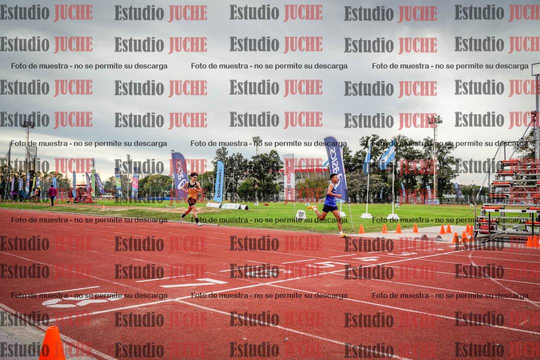 Fotos de los 400 m con vallas de varones