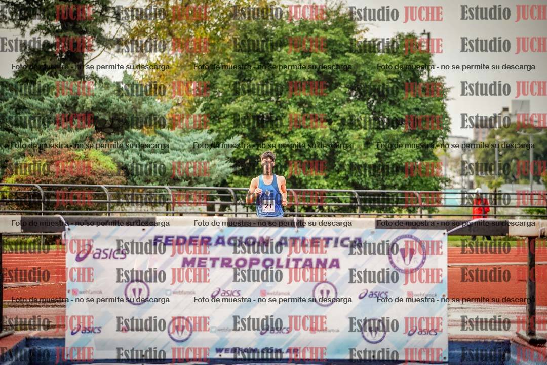 Fotos de los 3000 m con obstáculos de varones