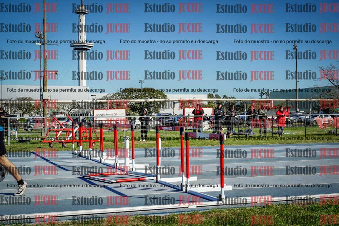 Fotos de los 400 m con vallas de varones