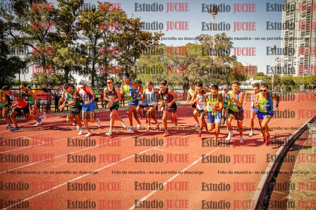 Fotos de los 3000 m llanos de varones
