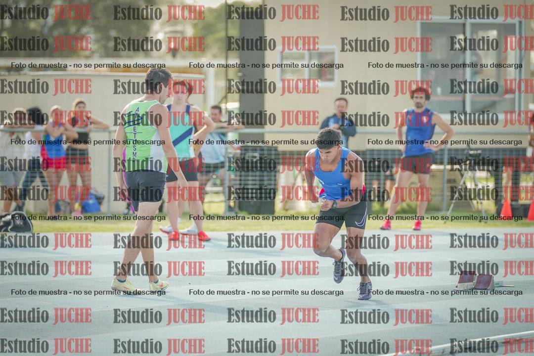 Fotos de los 400 m llanos de varones