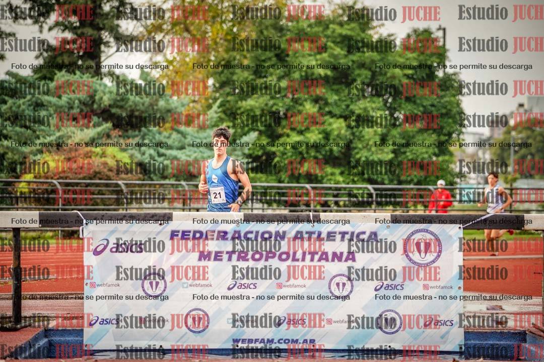 Fotos de los 3000 m con obstáculos de varones