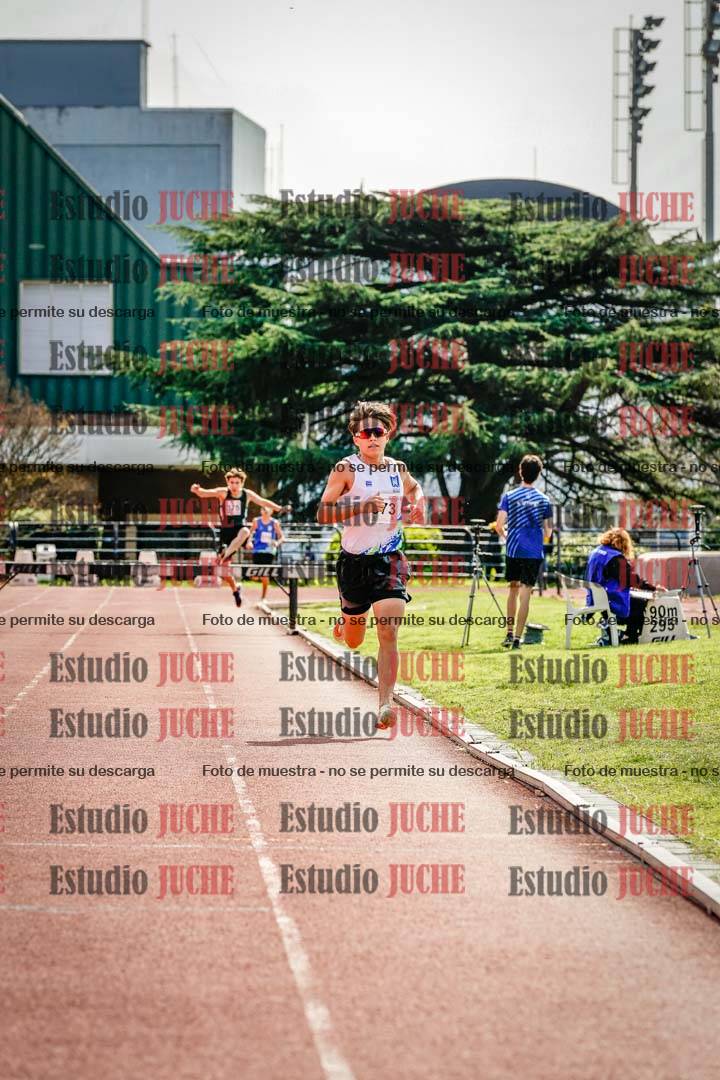 Fotos de los 1500 m con obstáculos de varones