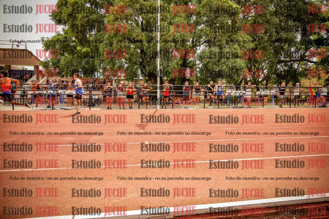 Fotos de los 100 m llanos de varones