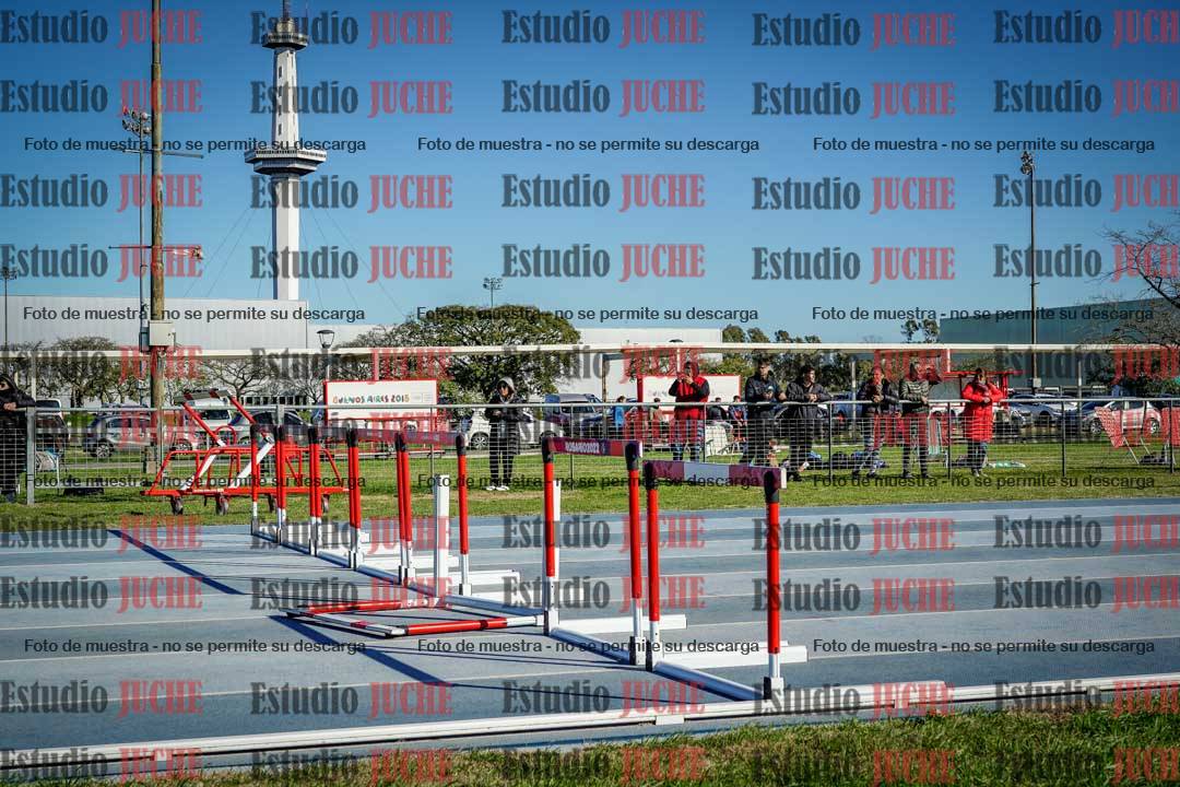 Fotos de los 400 m con vallas de varones