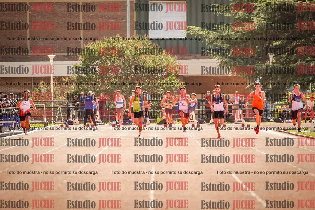 Fotos de los 100 m llanos de varones