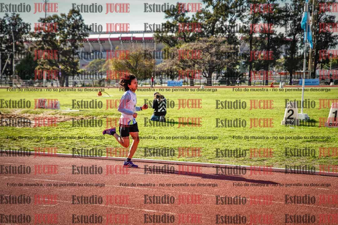 Fotos de los 2400 m llanos de varones