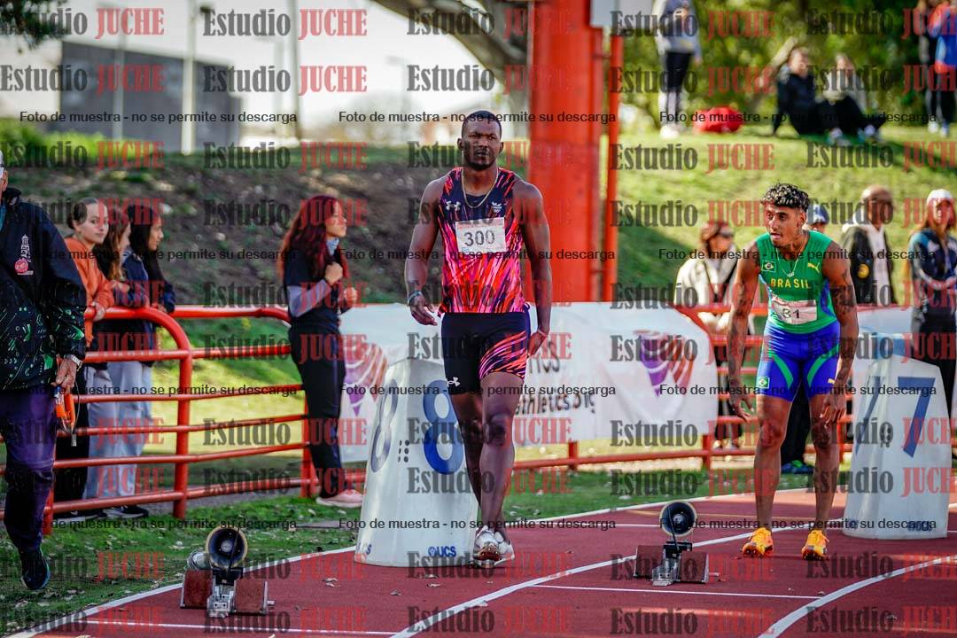 Fotos de los 200 m llanos de varones