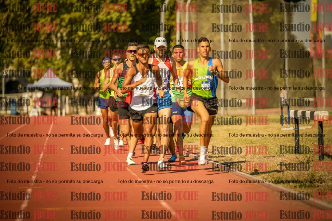 Fotos de los 3000 m llanos de varones