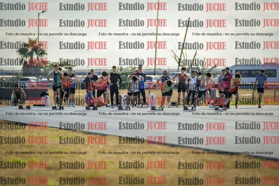 Fotos de los 100 m llanos de varones