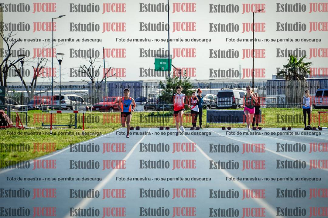 Fotos de los 100 m llanos de mujeres - U17