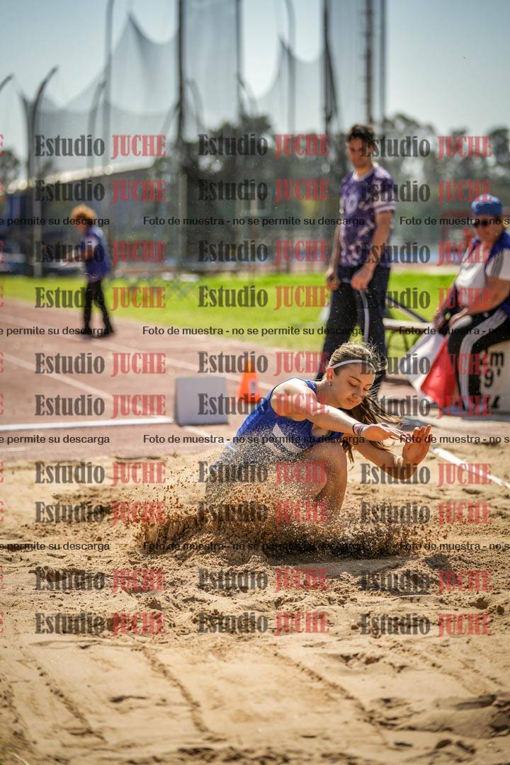 Fotos del salto en largo de mujeres - ambas categorías