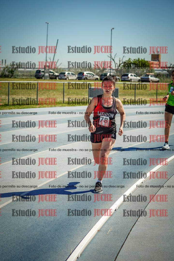 Fotos de los 5000 m de mujeres y varones - serie 2