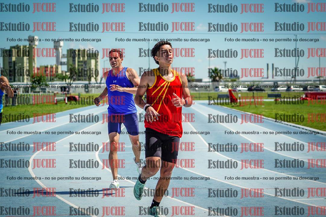 Fotos de los 200 m llanos de varones