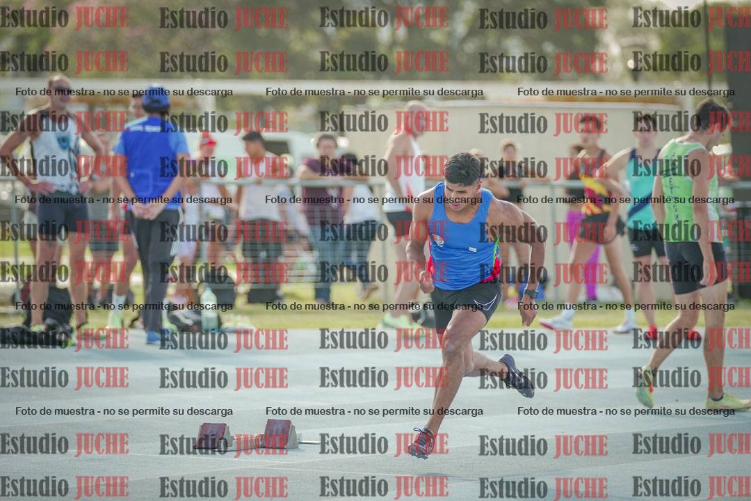 Fotos de los 400 m llanos de varones