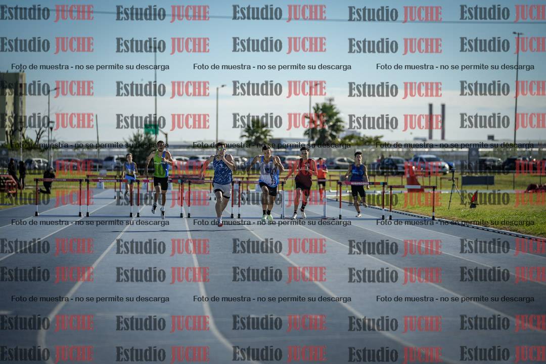 Fotos de los 400 m con vallas de varones