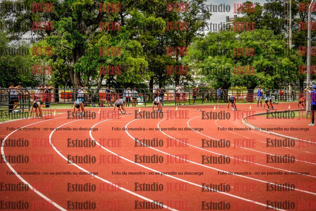 Fotos de los 200 m llanos de varones