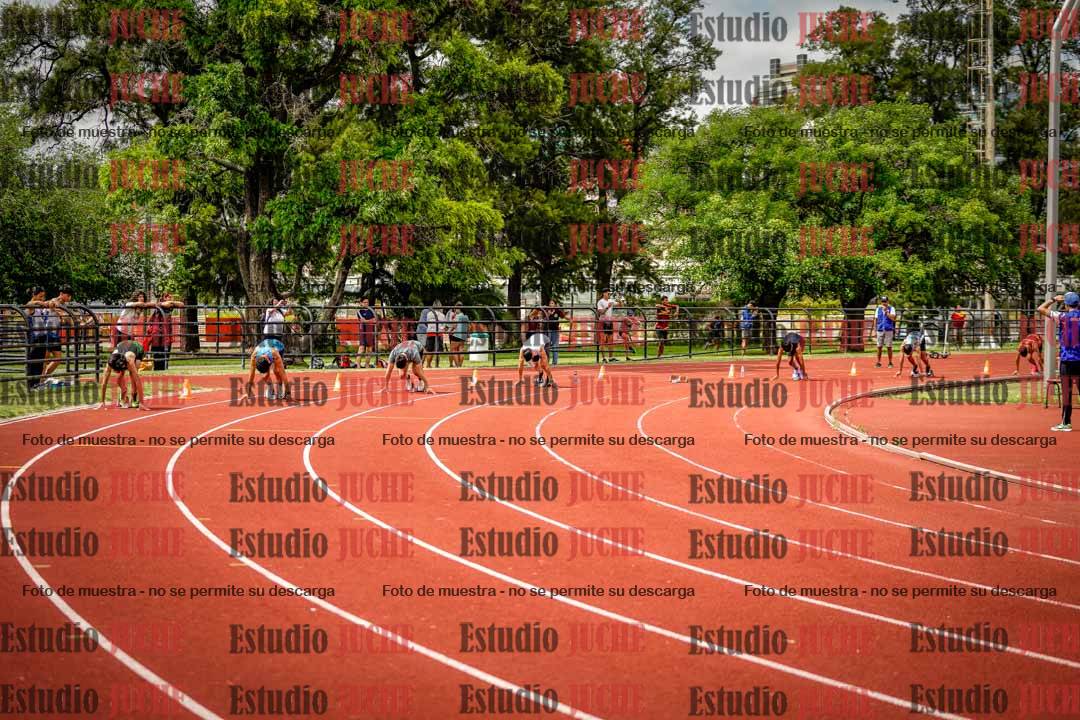 Fotos de los 200 m llanos de varones
