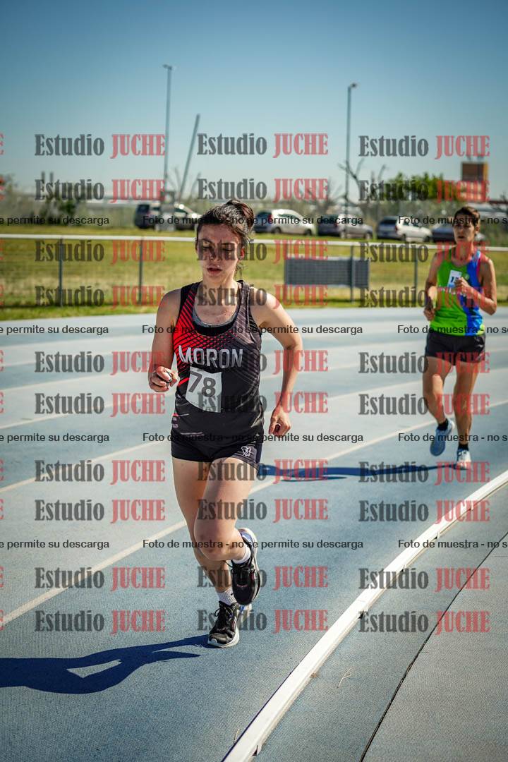 Fotos de los 5000 m de mujeres y varones - serie 2