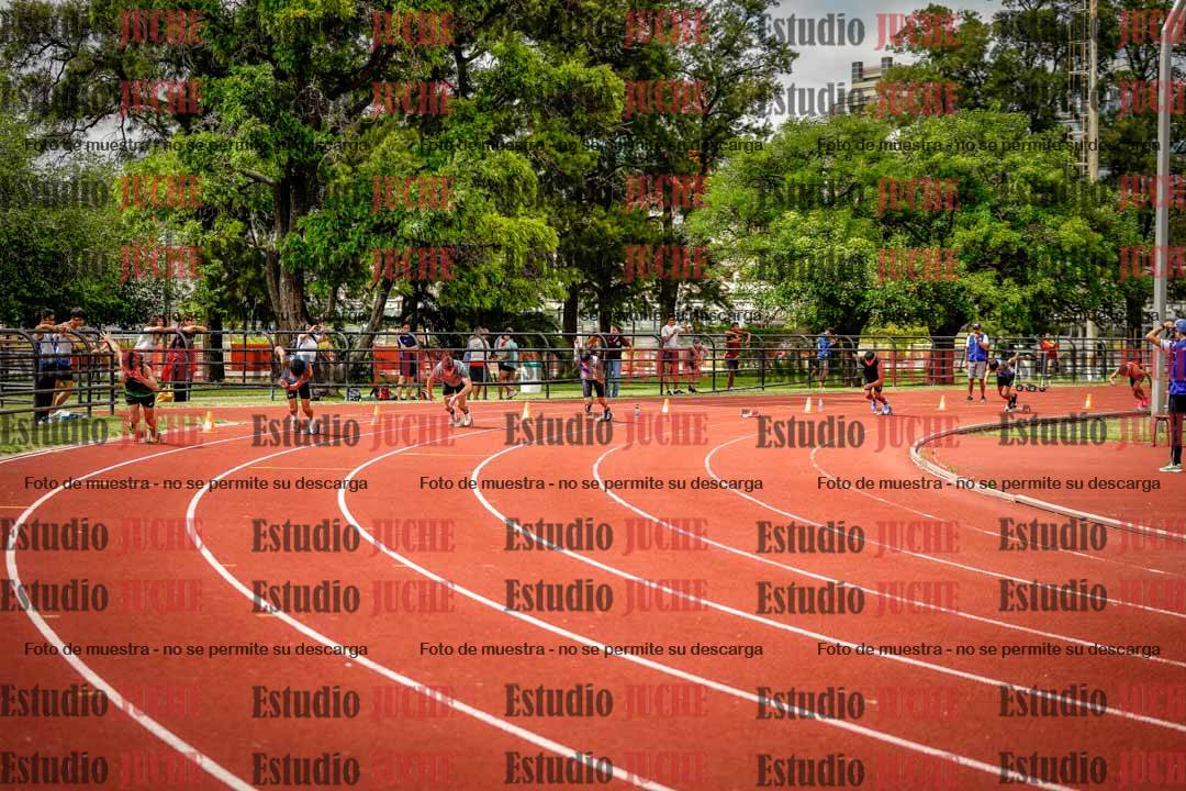 Fotos de los 200 m llanos de varones