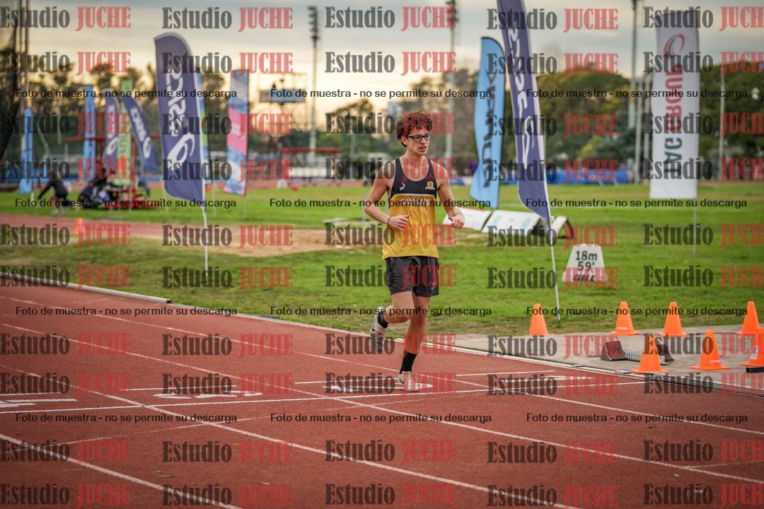 Fotos de los 400 m con vallas de varones