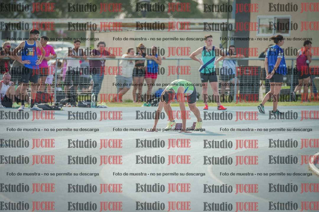 Fotos de los 400 m llanos de varones