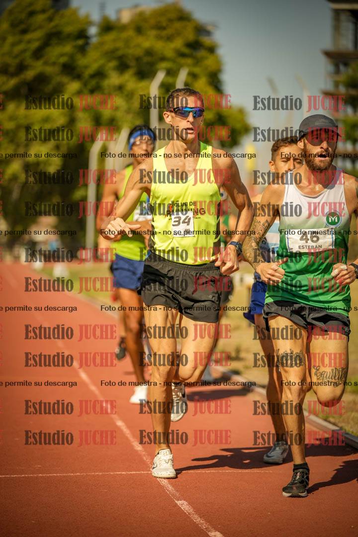 Fotos de los 3000 m llanos de varones