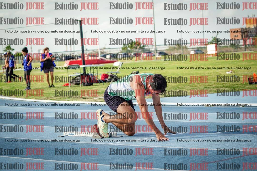 Fotos de los 400 m llanos de varones