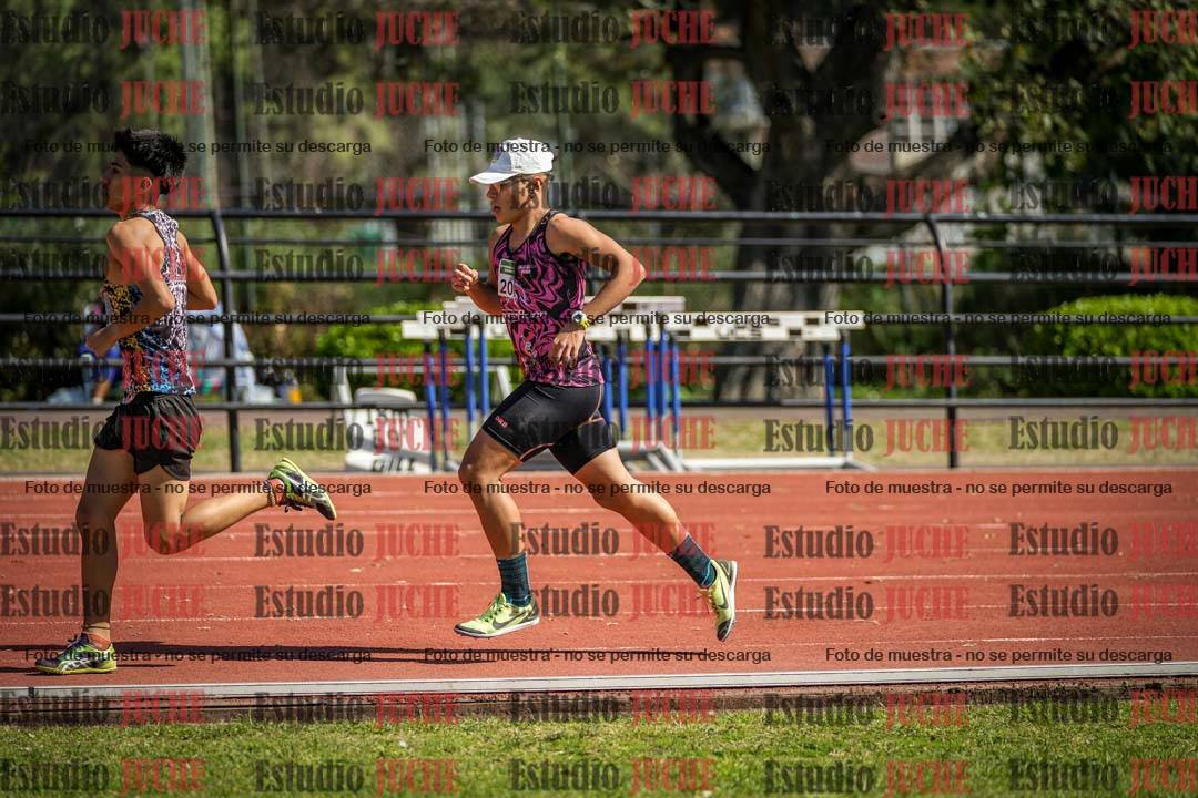 Fotos de los 2400 m de varones