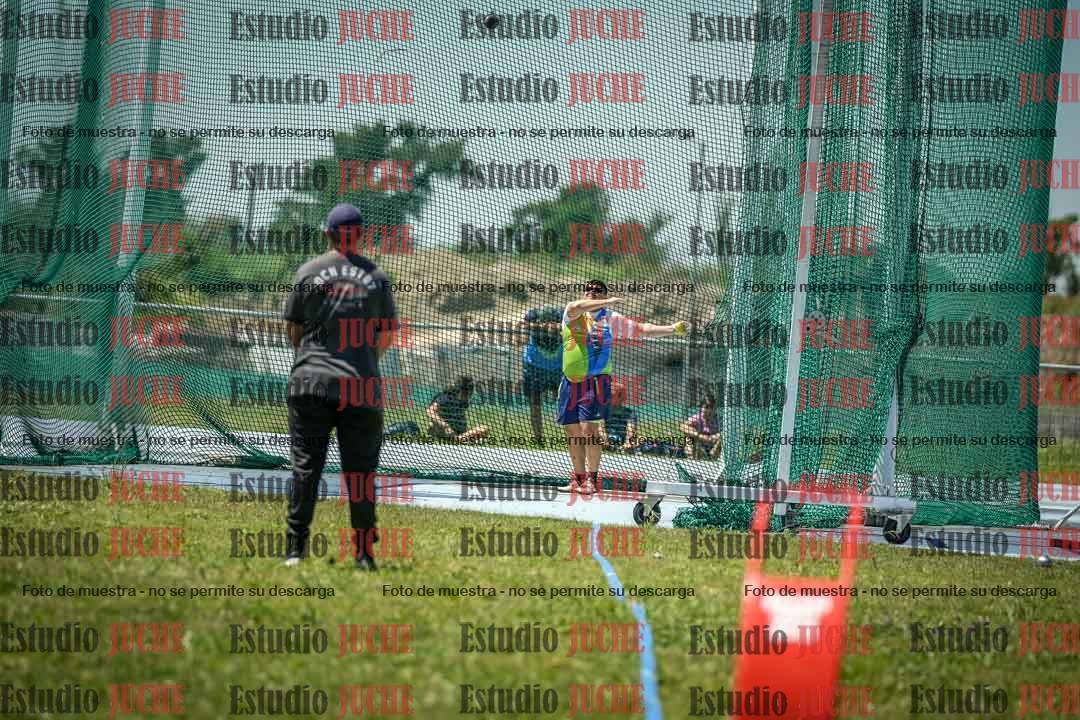 Fotos del lanzamiento del martillo de varones