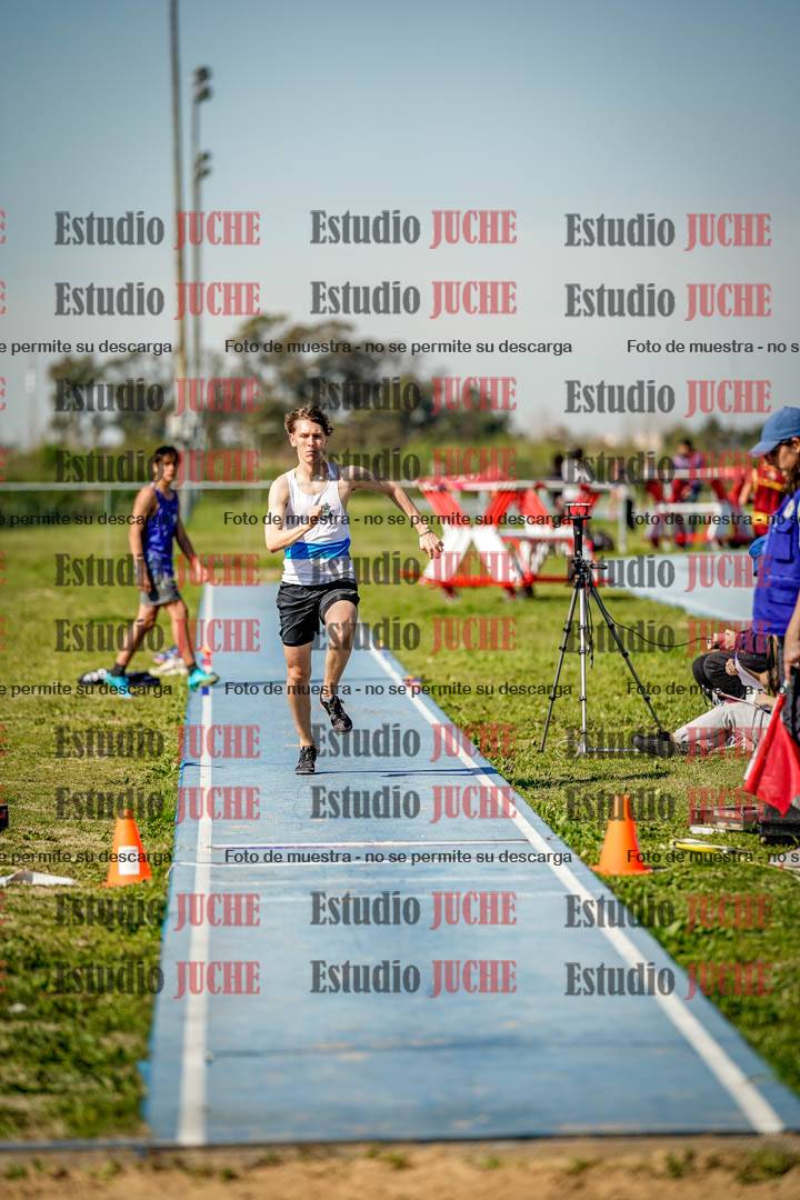 Fotos del salto triple de varones