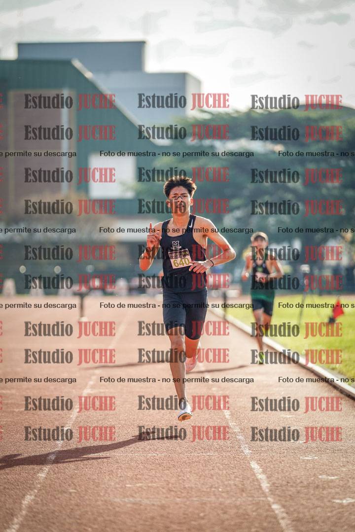 Fotos de los 2000 m con obstáculos de varones