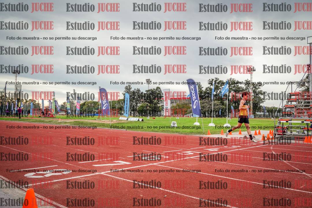 Fotos de los 400 m con vallas de varones