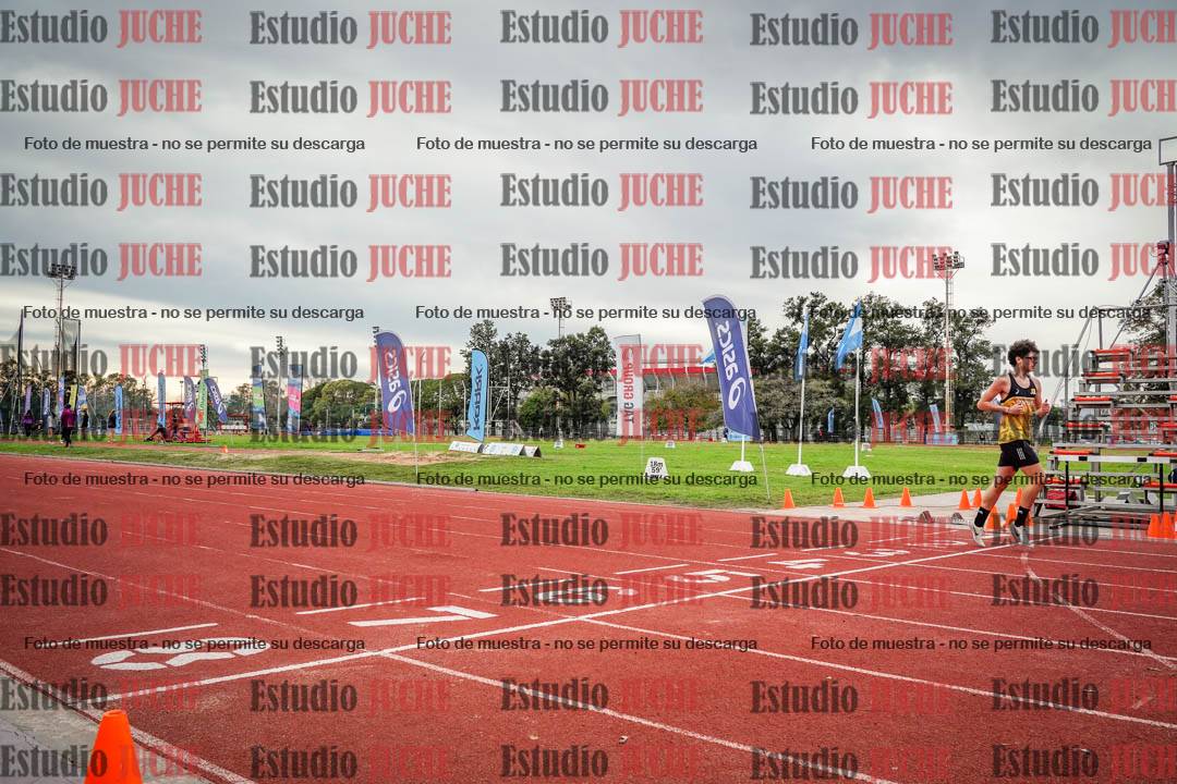 Fotos de los 400 m con vallas de varones