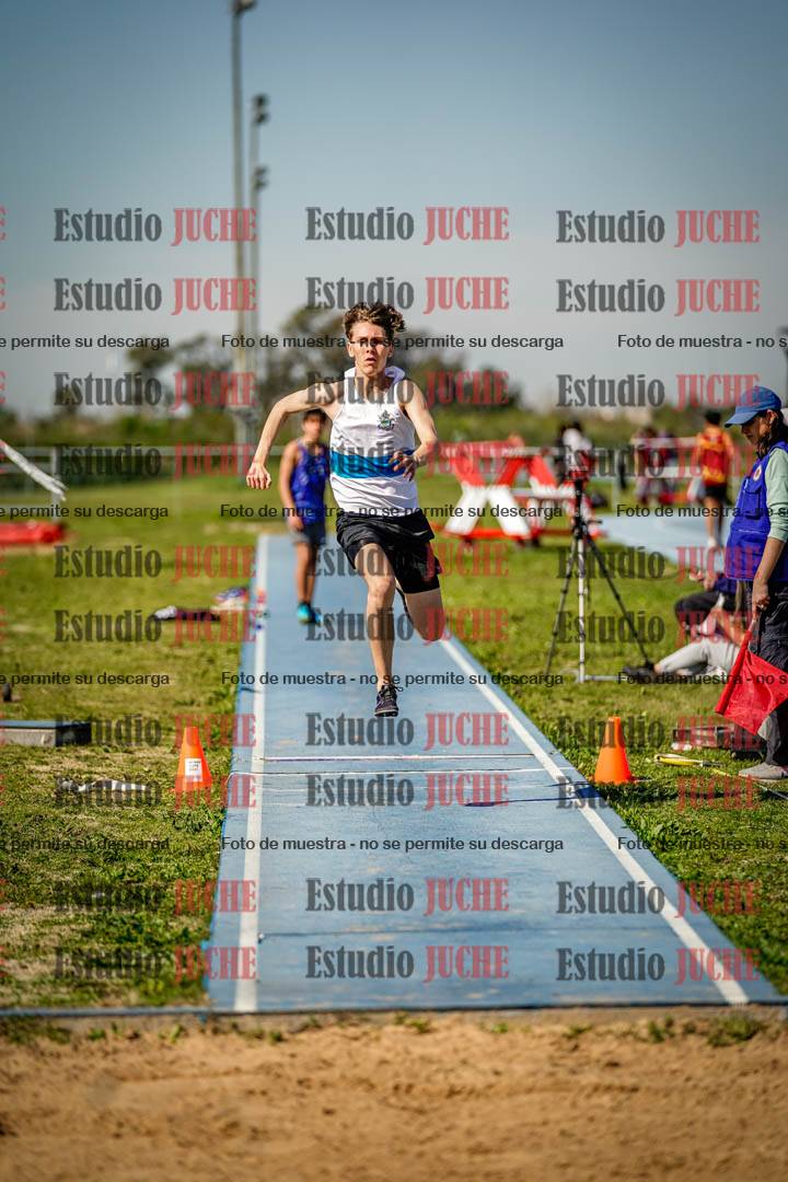 Fotos del salto triple de varones