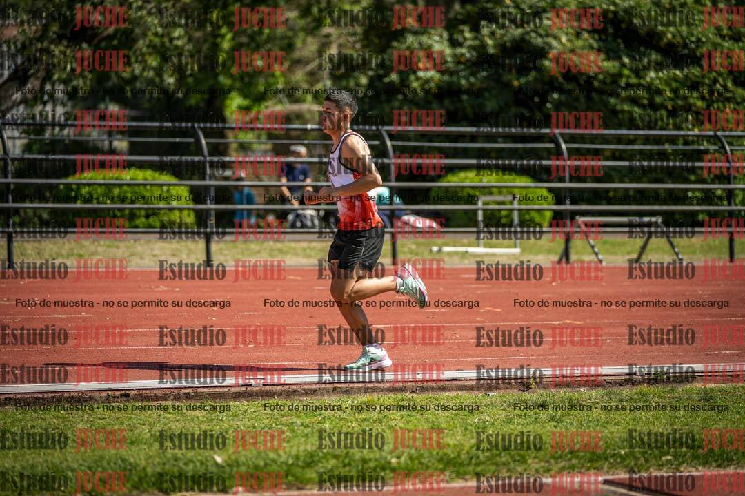 Fotos de los 2400 m de varones