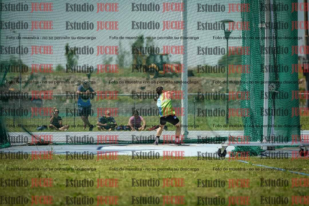 Fotos del lanzamiento del martillo de varones