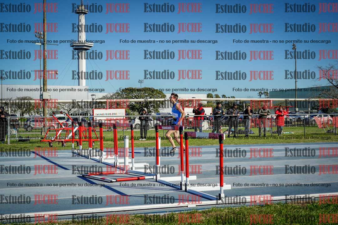 Fotos de los 400 m con vallas de varones