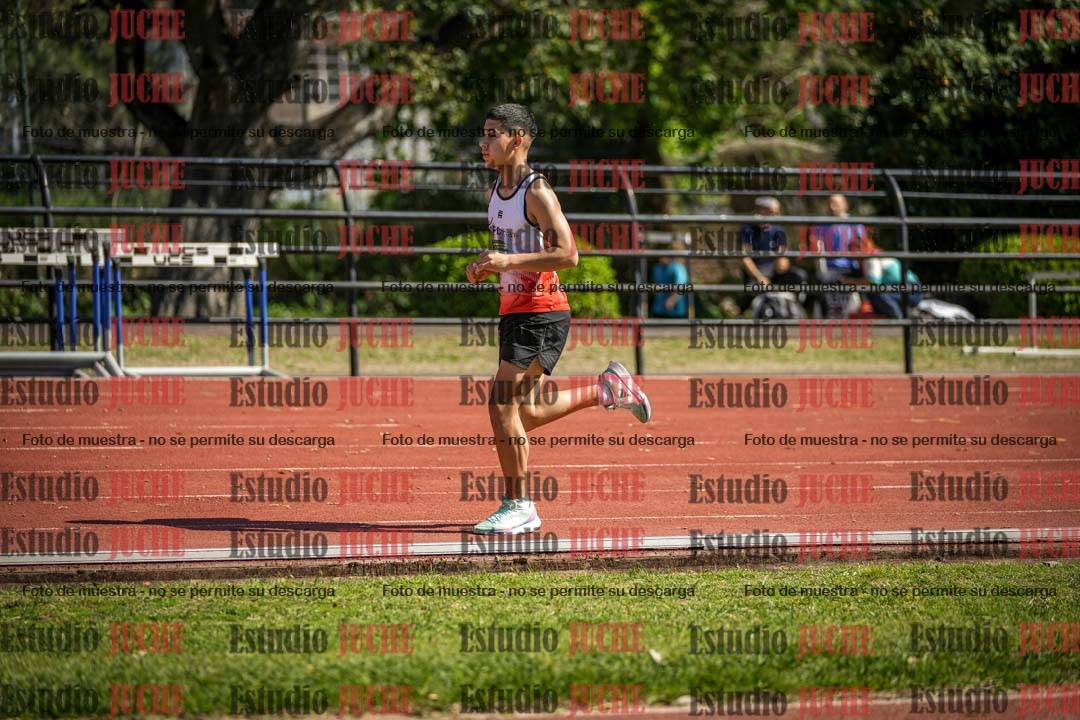Fotos de los 2400 m de varones