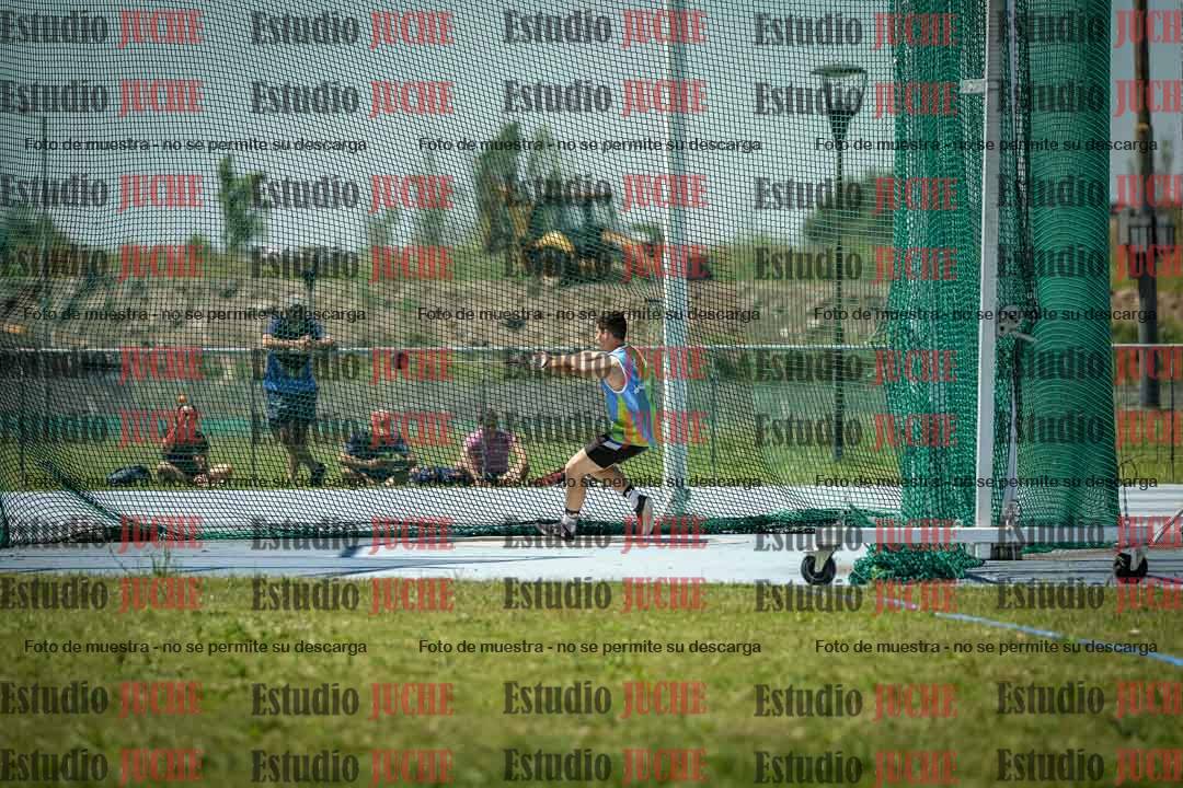 Fotos del lanzamiento del martillo de varones