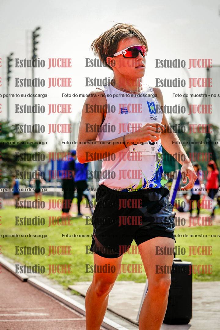 Fotos de los 1500 m con obstáculos de varones