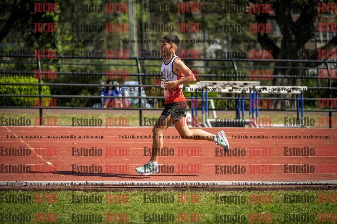 Fotos de los 2400 m de varones