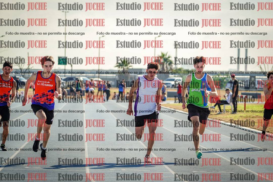 Fotos de los 100 m llanos de varones