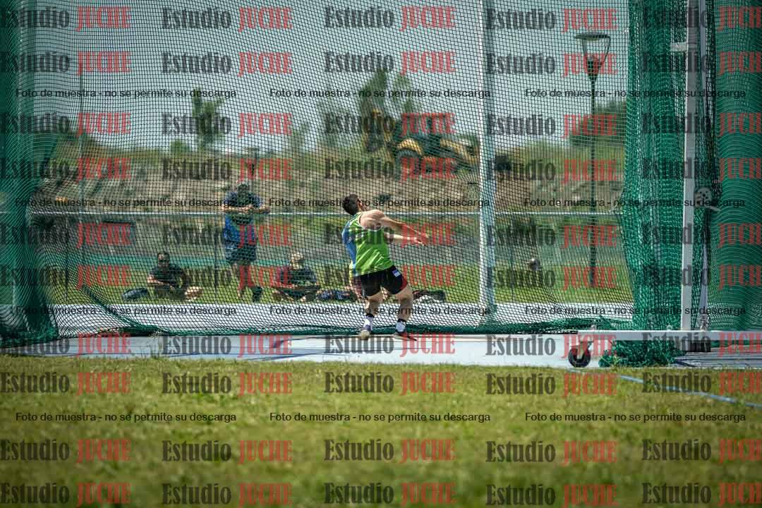 Fotos del lanzamiento del martillo de varones