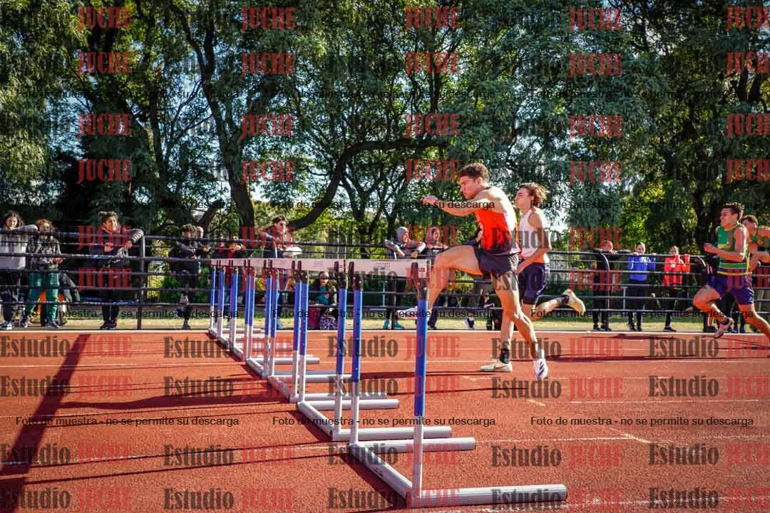 Fotos de los 110 m con vallas de varones