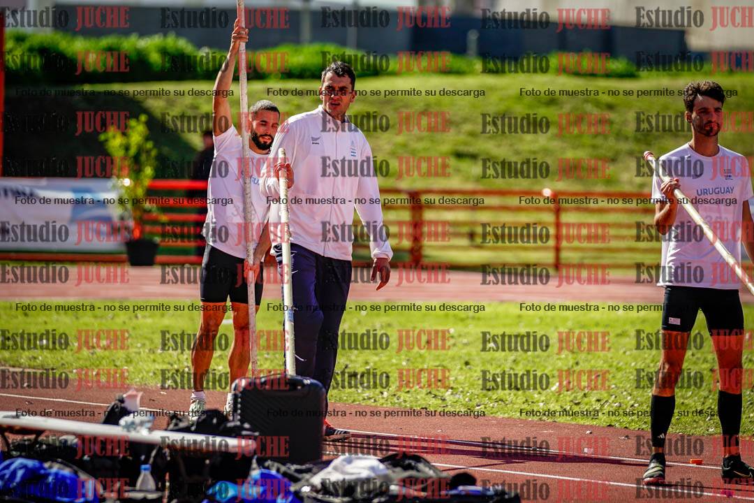 Fotos del salto con garrocha de varones - deca 8