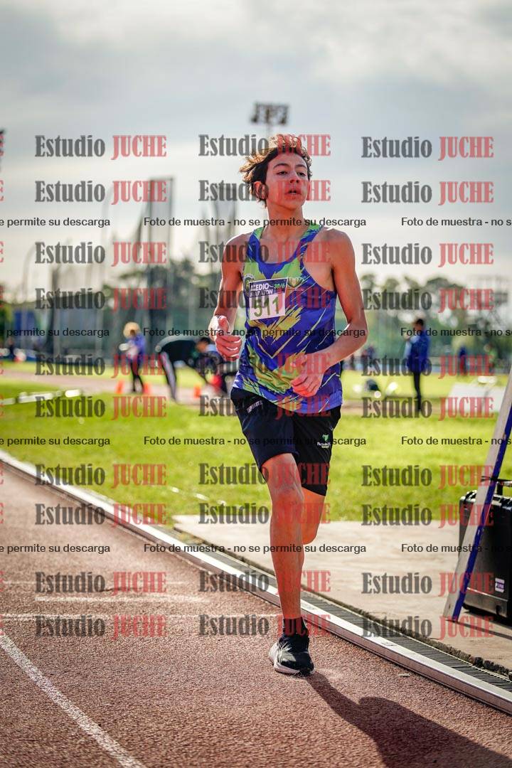 Fotos de los 600 m llanos de varones