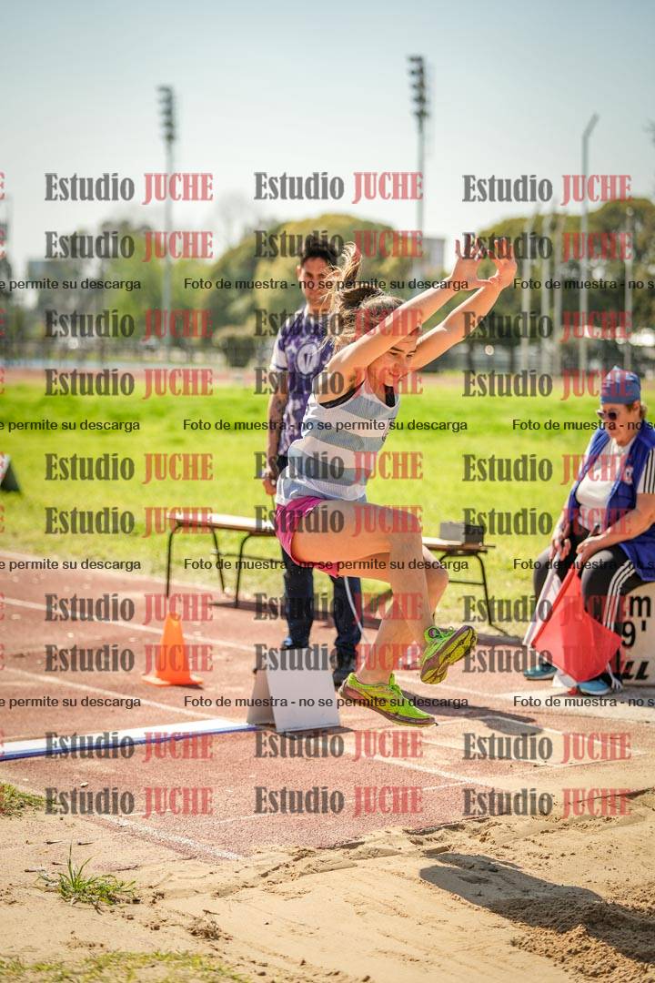 Fotos del salto en largo de mujeres - ambas categorías