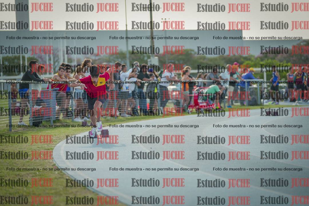 Fotos de los 400 m llanos de varones